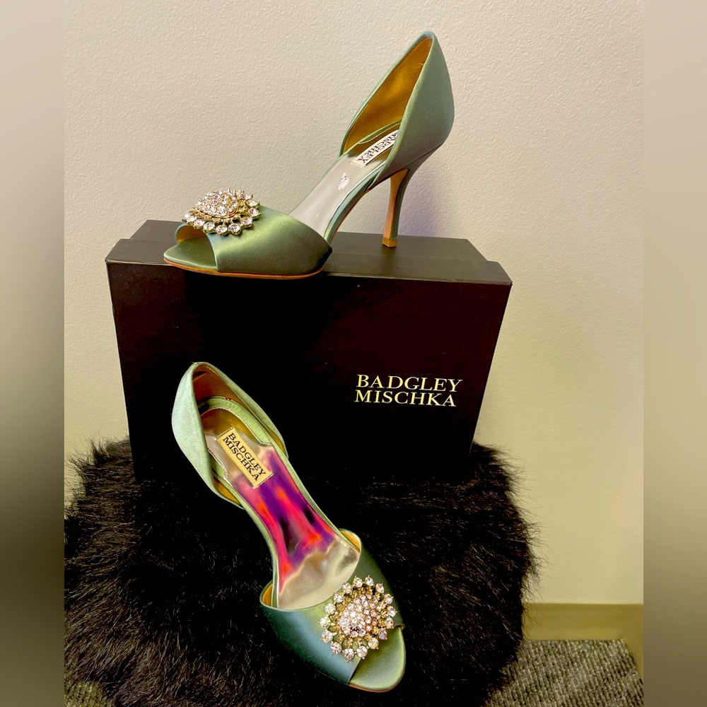 Gorgeous Green Satin with Large Rhinestone embellishment….